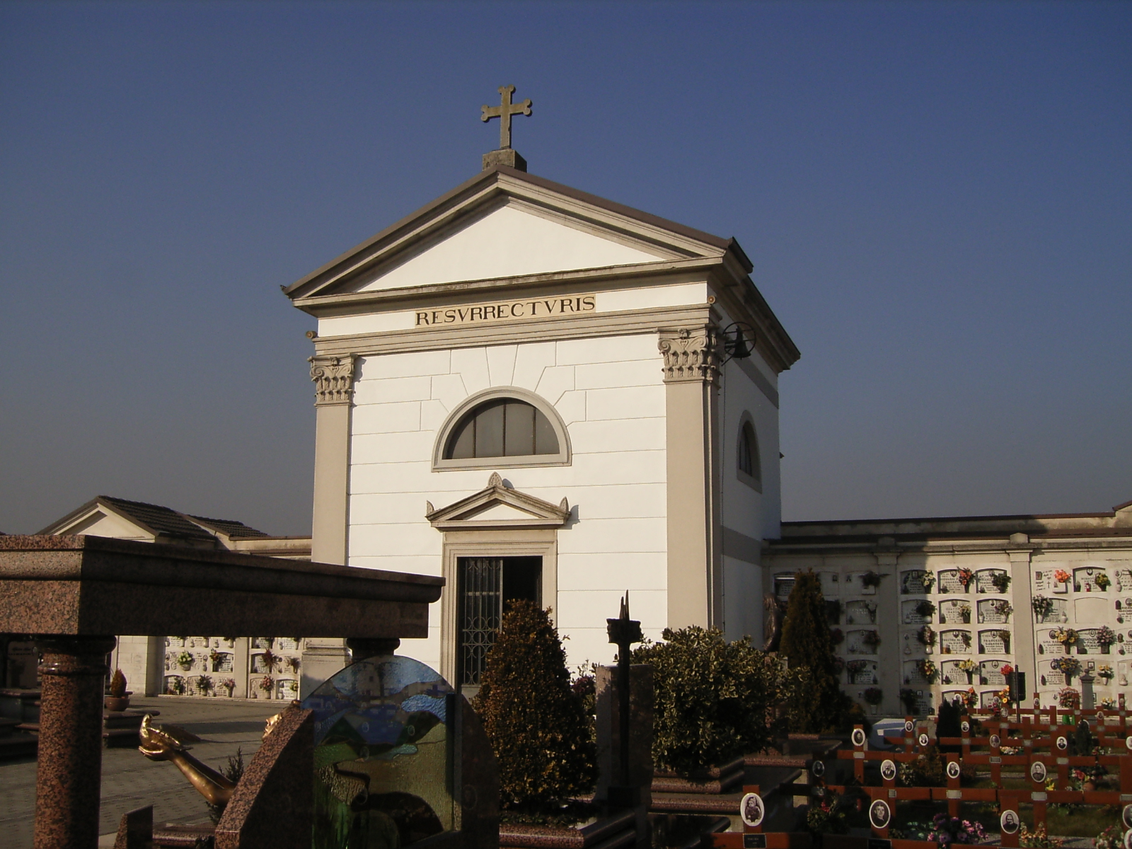 2 novembre: Commemorazione di tutti i Defunti
